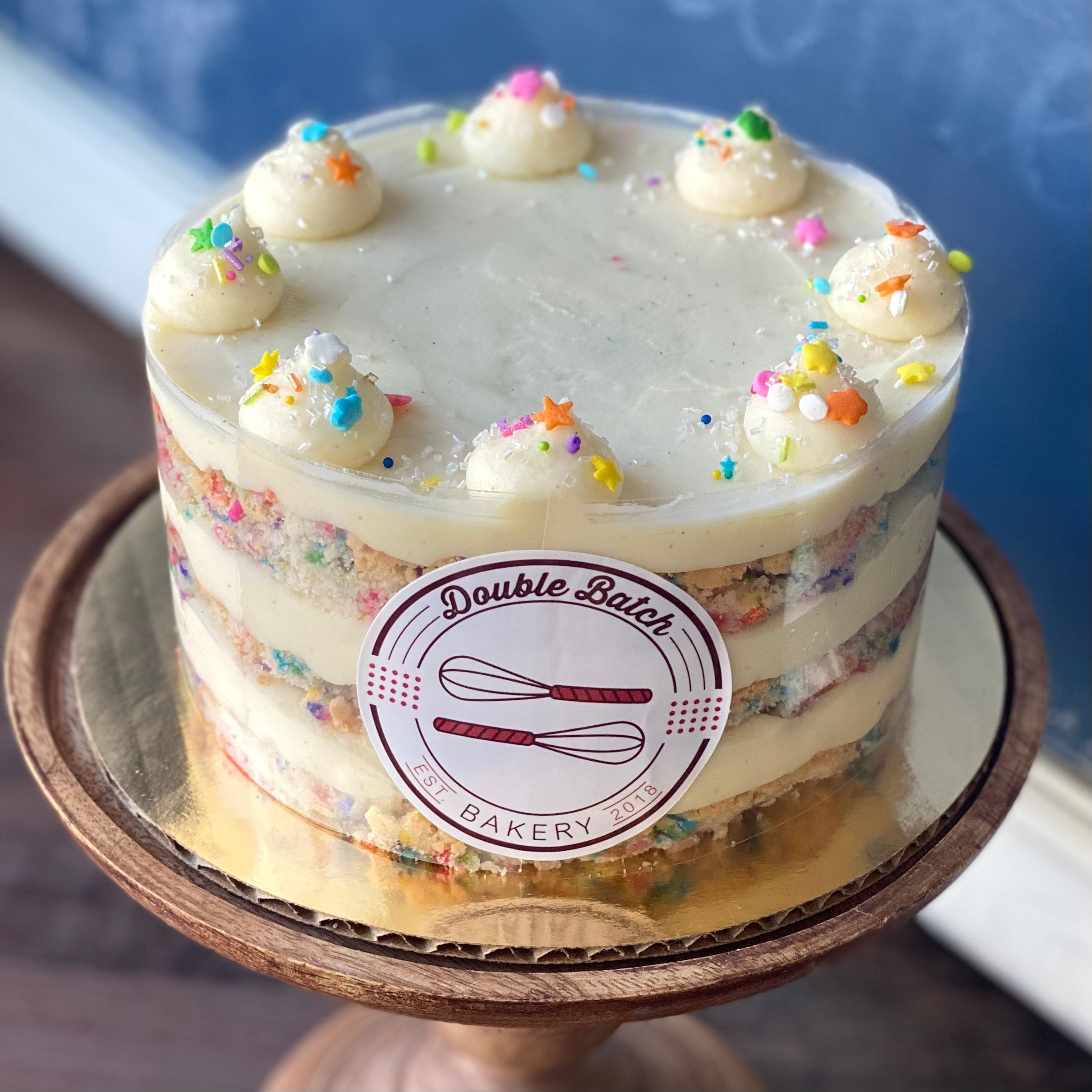 Oryan Cake Shop - 🎶🎂HAPPY BIRTHDAY TO YOU🎂🎶 Get a beautiful and  delicious birthday cake along with some tasty shorteats under Oryan Cake  Shop's 1st ever birthday package!!! 1kg birthday cake with